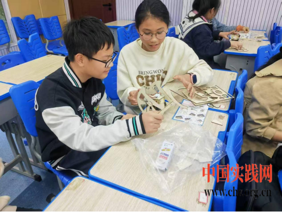 玉山文成中学科技课模拟赛：以实践点燃创新之火