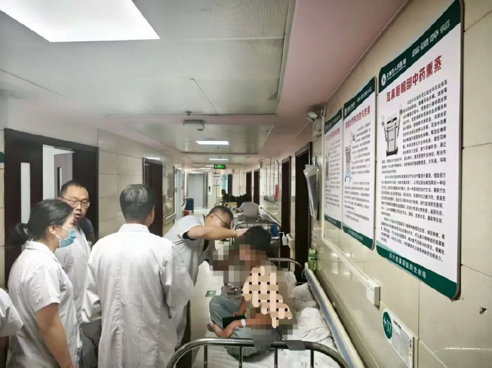 汝医现场:16岁少年从耳疾缠身到全麻手术