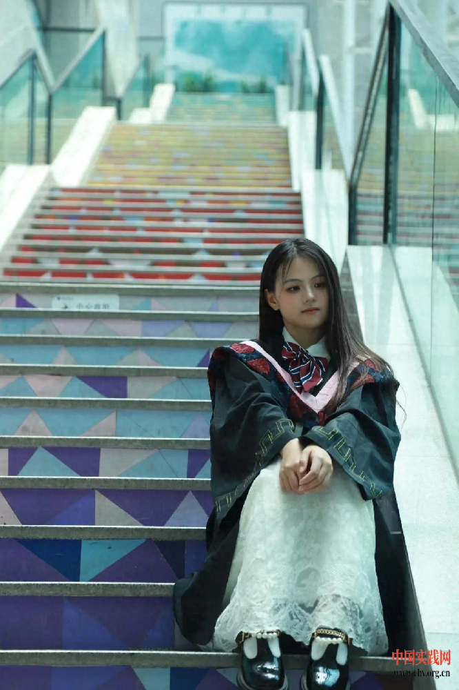 社会治理法学学子风采|郭橙烨:从迷雾到星光