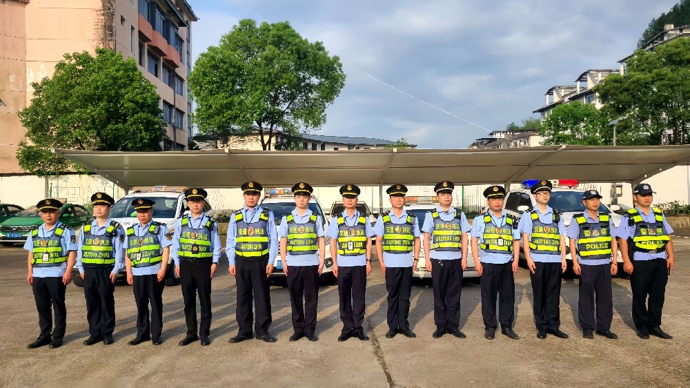 重拳整治营运乱象 宜春市交通运输执法  支队联合多部门守护明月山旅途平安
